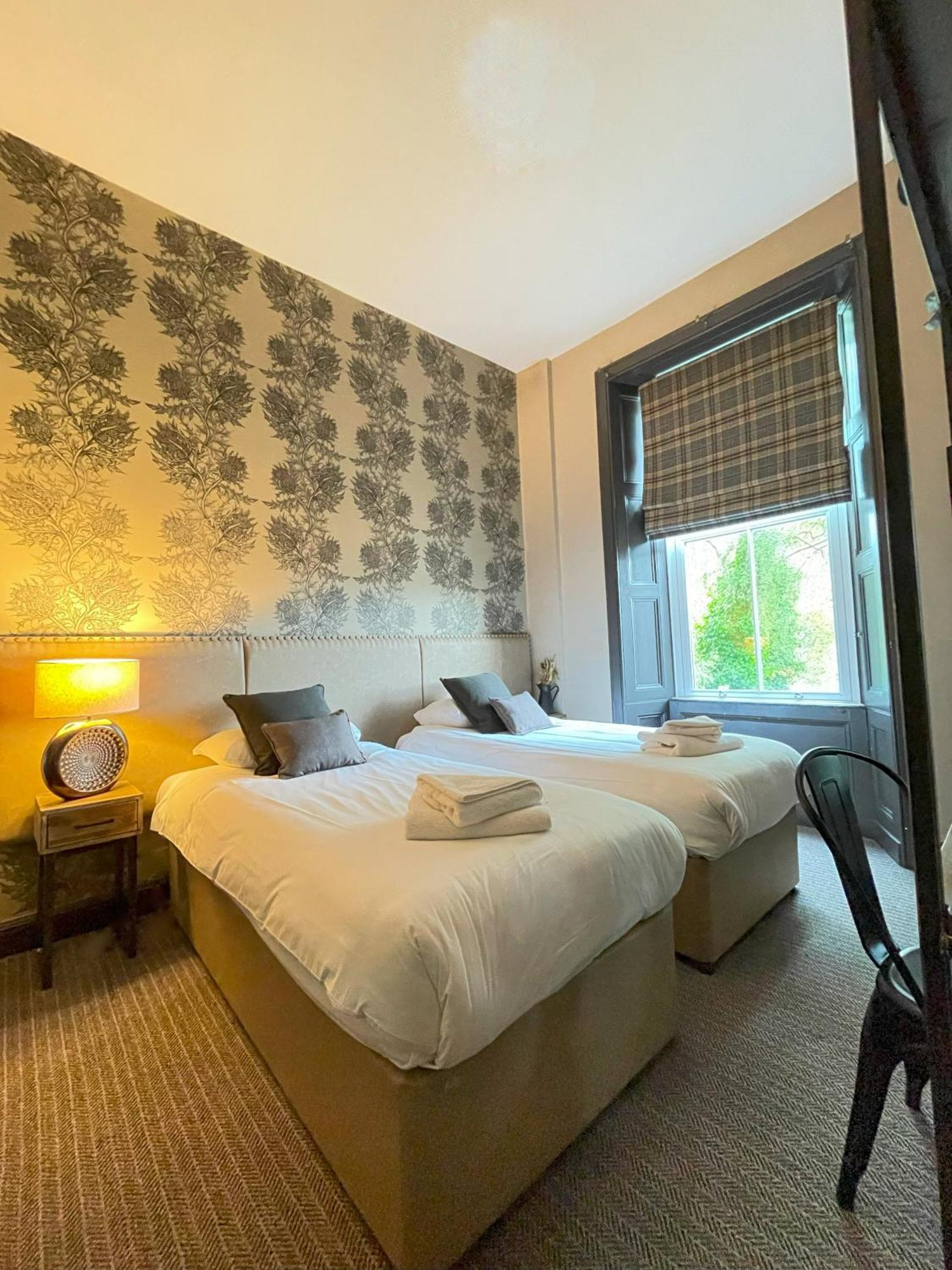 Traquair Arms Hotel Innerleithen Ngoại thất bức ảnh