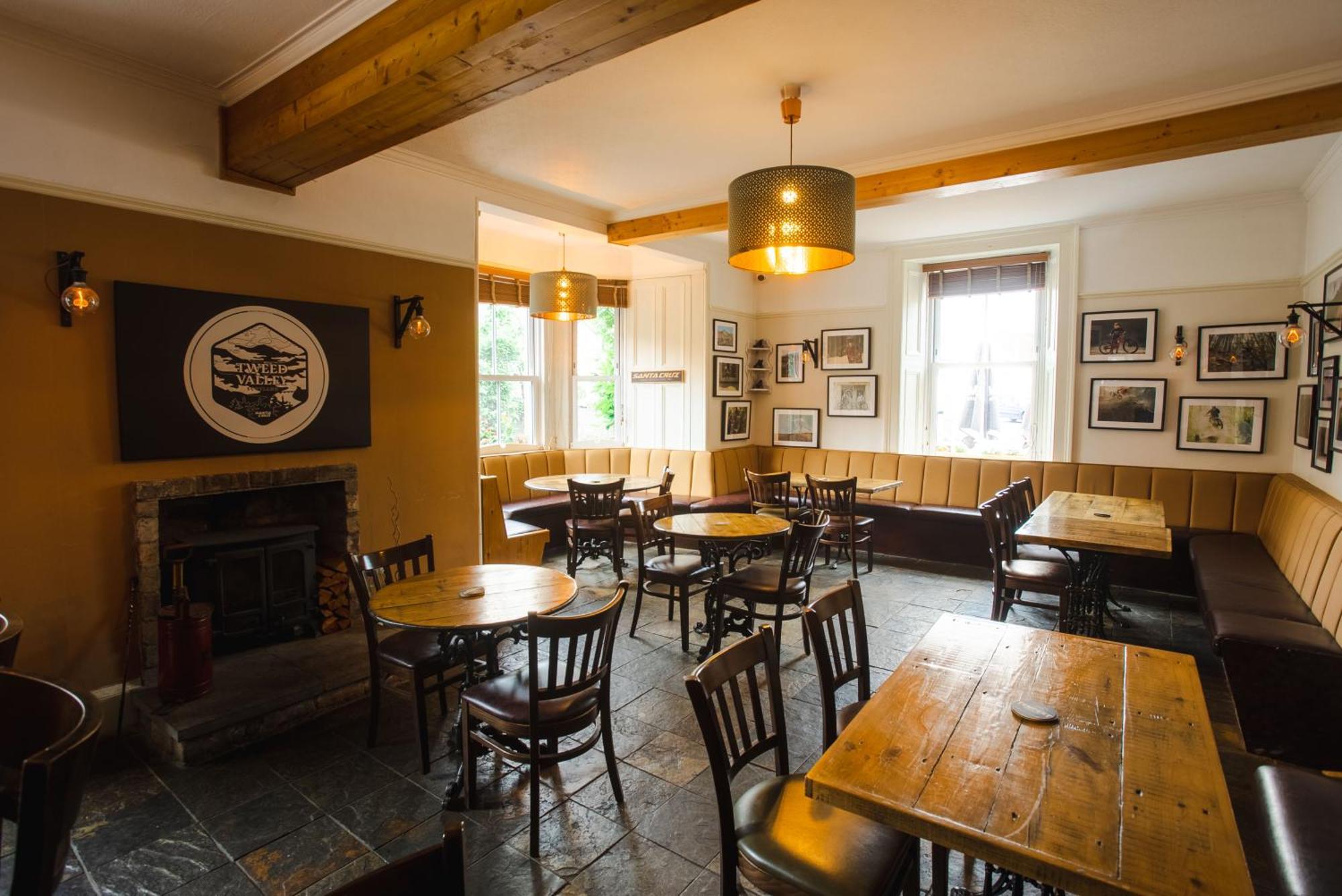Traquair Arms Hotel Innerleithen Ngoại thất bức ảnh