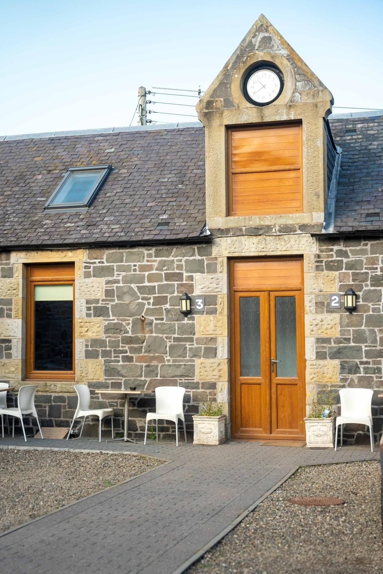 Traquair Arms Hotel Innerleithen Ngoại thất bức ảnh