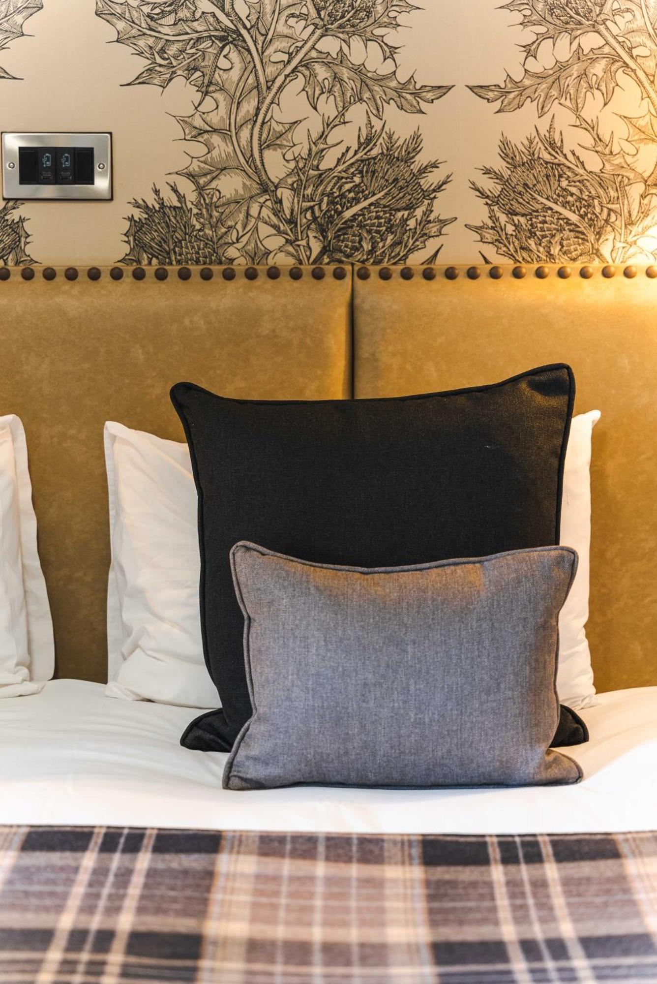 Traquair Arms Hotel Innerleithen Ngoại thất bức ảnh