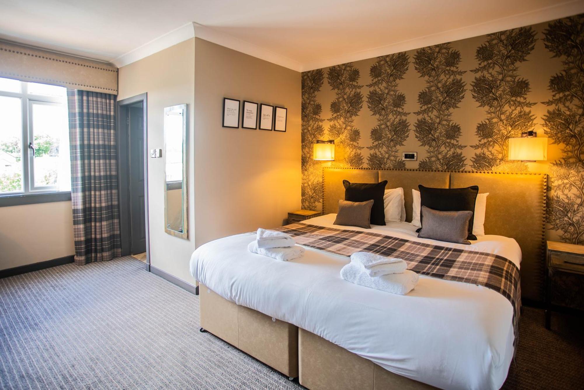 Traquair Arms Hotel Innerleithen Ngoại thất bức ảnh