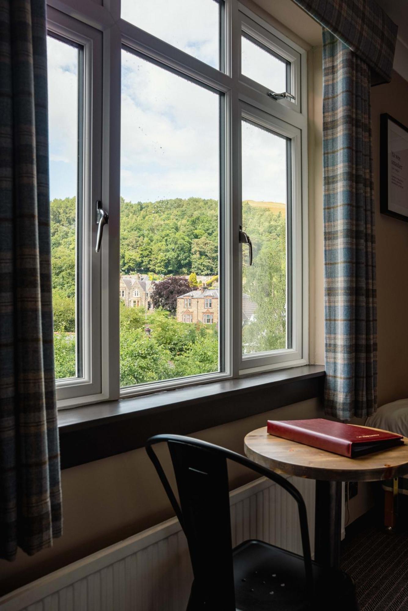 Traquair Arms Hotel Innerleithen Ngoại thất bức ảnh
